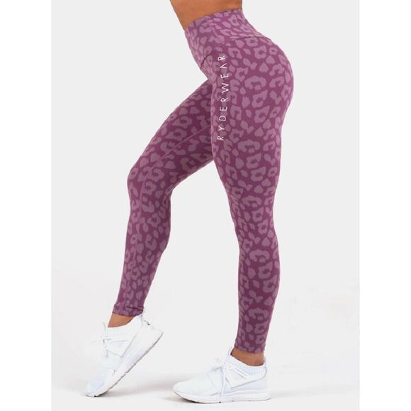 Ryderwear size XS (?) INSTINCT Scrunch Bum Leggings form fitting purple EUC - Picture 2 of 10